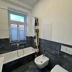 Moderne 100qm Mit Großzügigen Balkon Für 6 Apartment Niederdorla