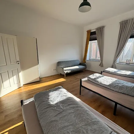 Moderne 100qm Mit Grosszuegigen Balkon Fuer 6