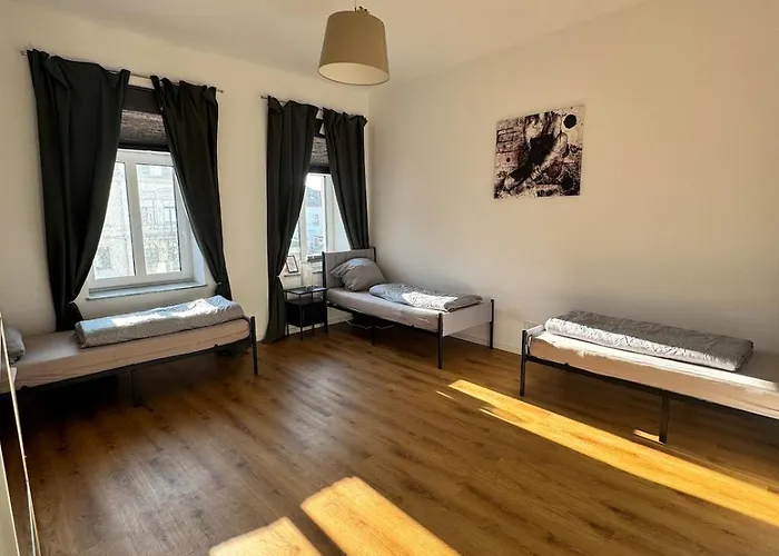 Moderne 100qm Mit Grosszuegigen Balkon Fuer 6 Appartement Niederdorla