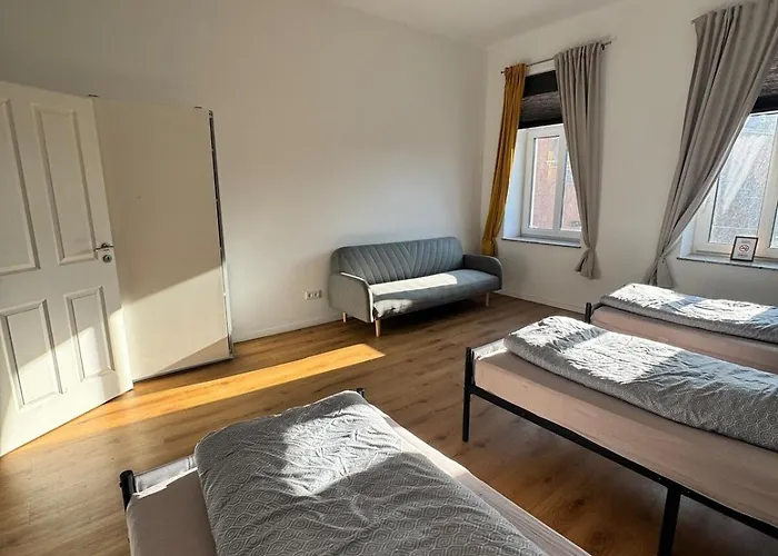 Moderne 100qm Mit Grosszuegigen Balkon Fuer 6